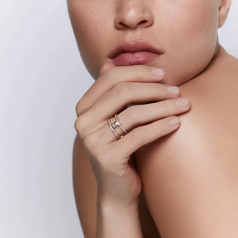 14kt La Barre Double Bar Emerald Cut Diamond Ring