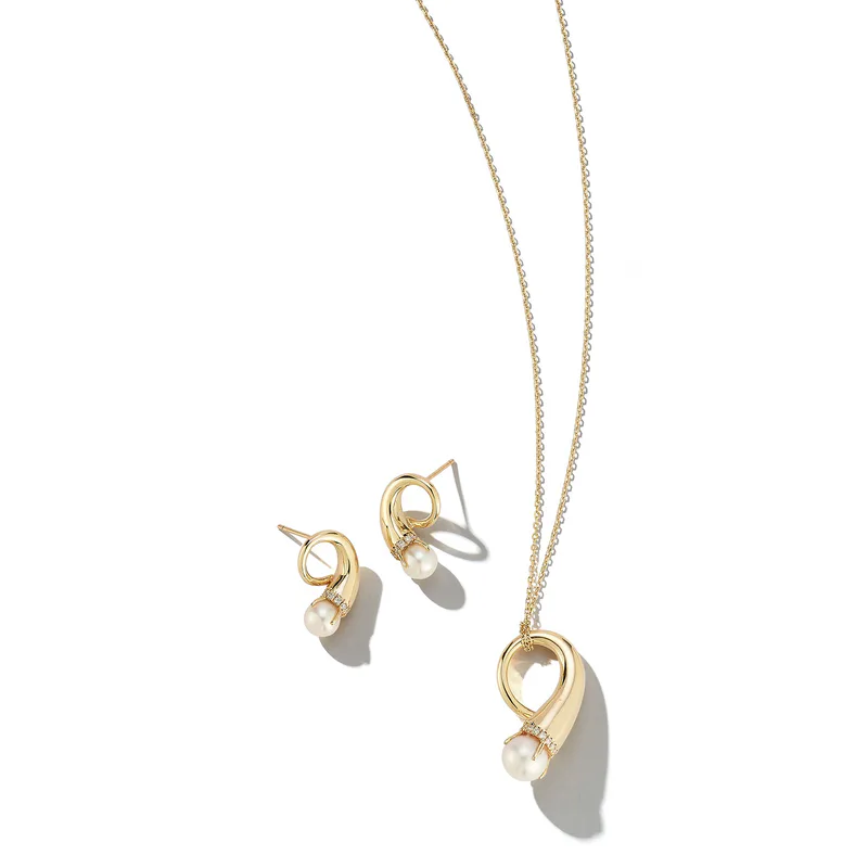 14kt Pearl Cornucopia Necklace