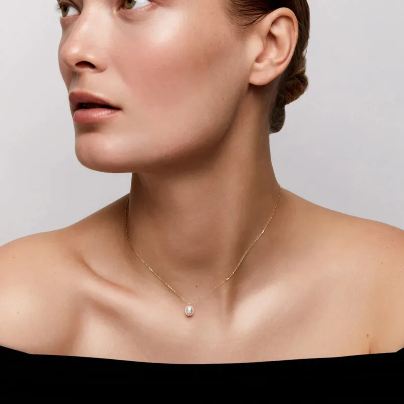 14kt Diamond Studded Baroque Pearl Necklace