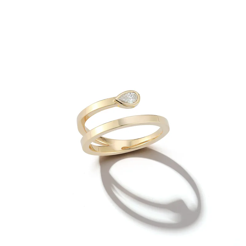14kt Pear Diamond Spiral Ring