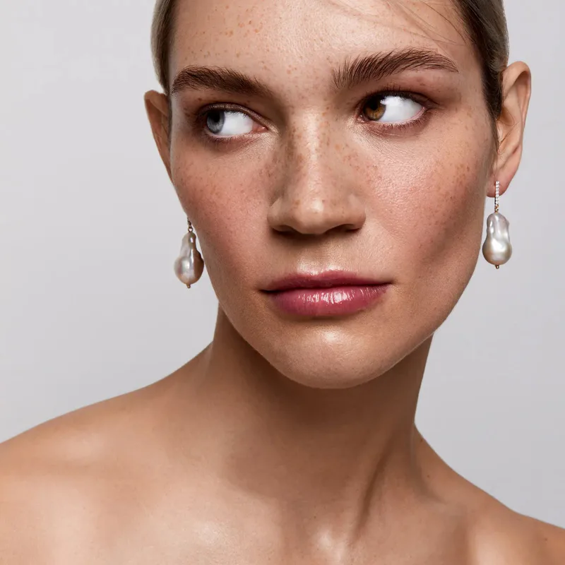 14kt Diamond Bar Baroque Pearl Earrings
