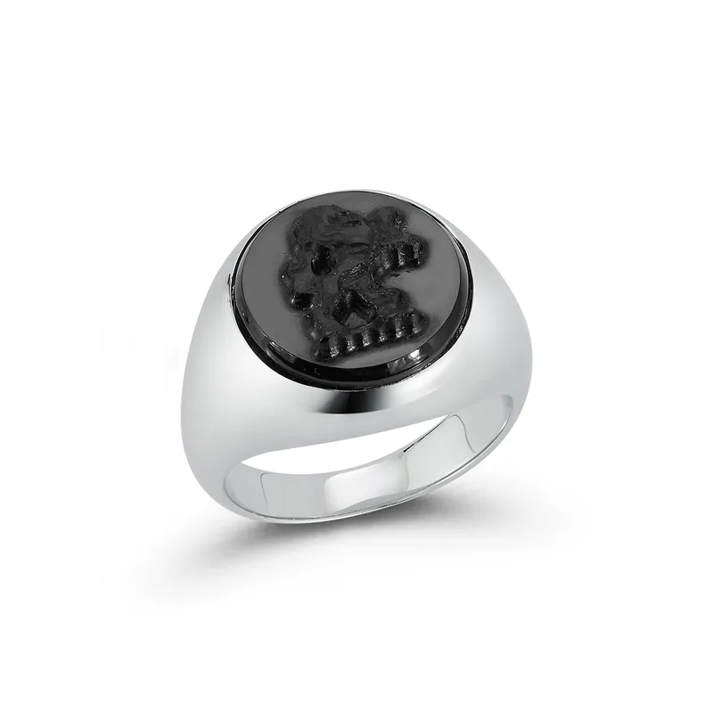 Carved Lion Onyx Ring