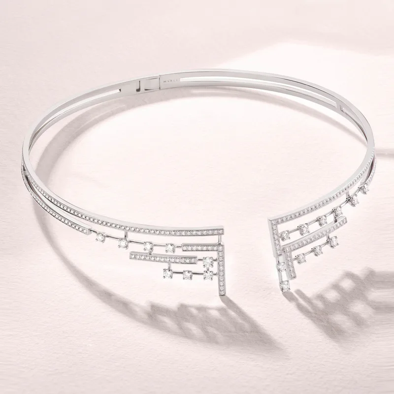 Avenues Crown Hinged Necklace