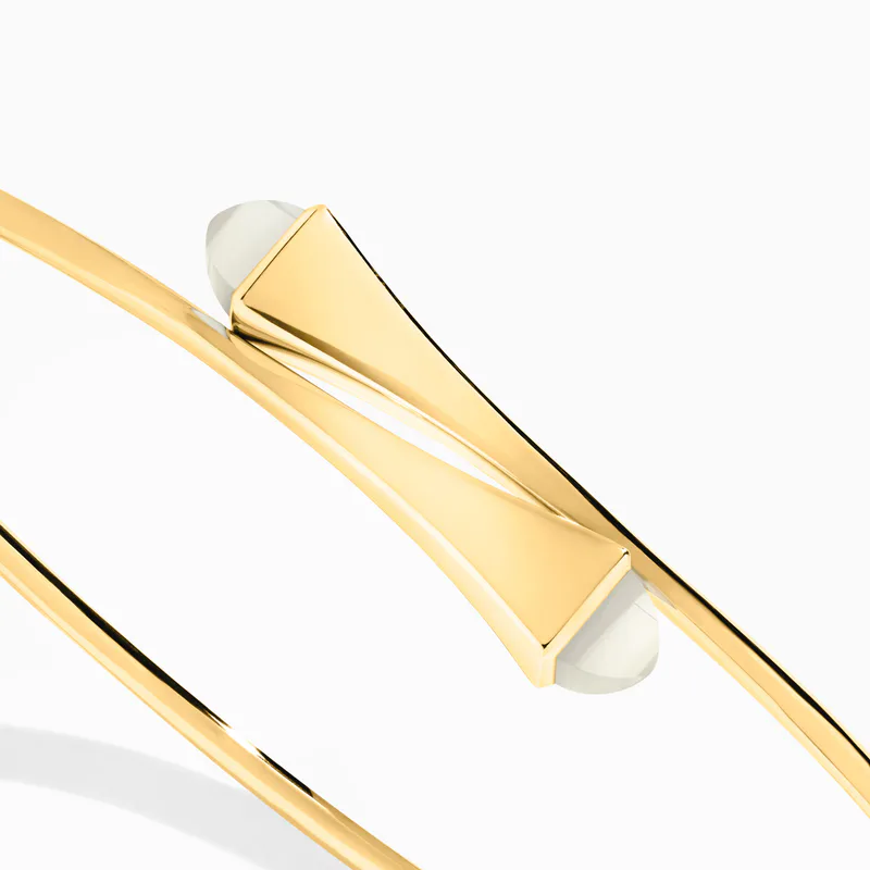 Cleo Wire Gold Slip-On Bracelet