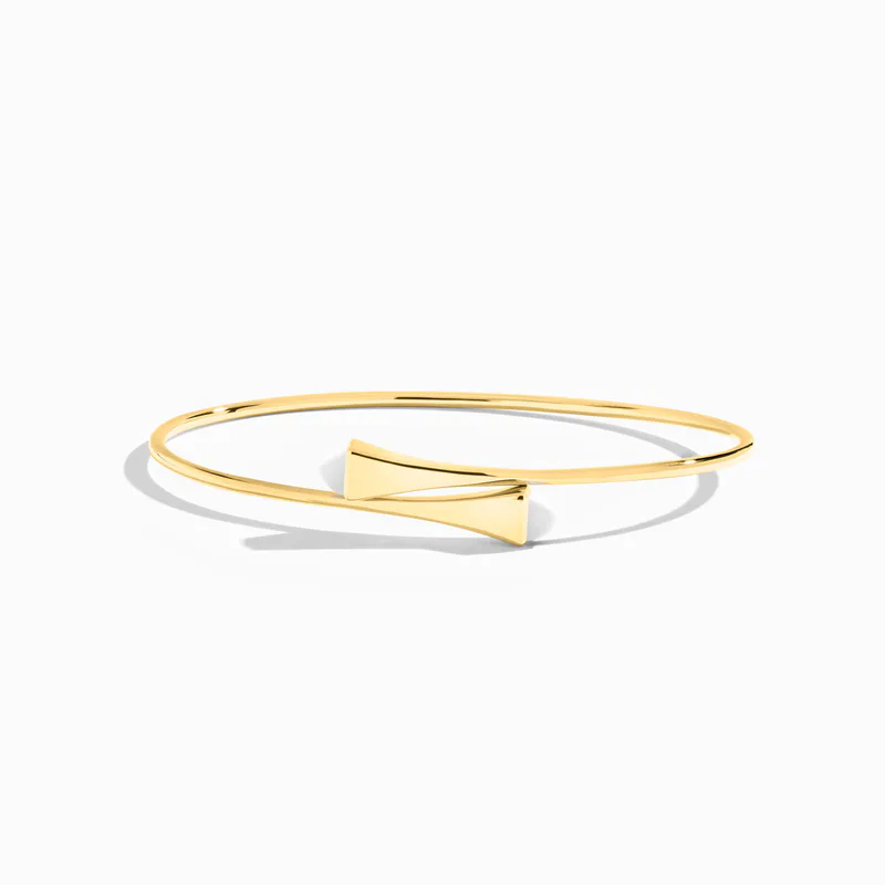 Cleo Wire Gold Slip-On Bracelet