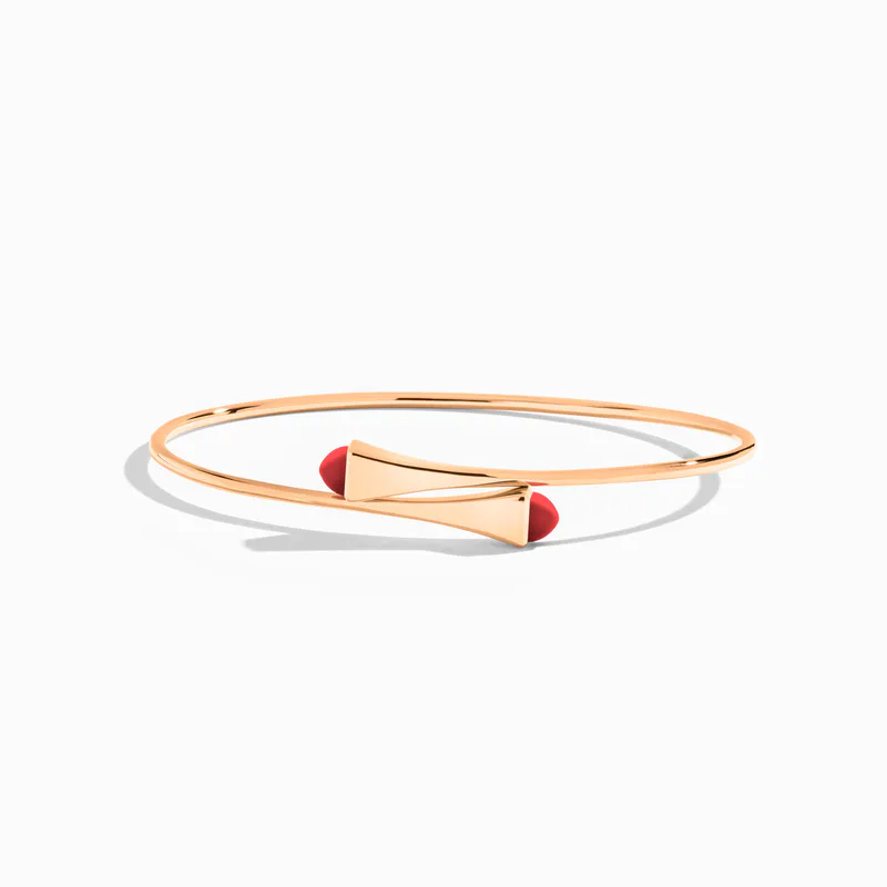 Cleo Wire Gold Slip-On Bracelet