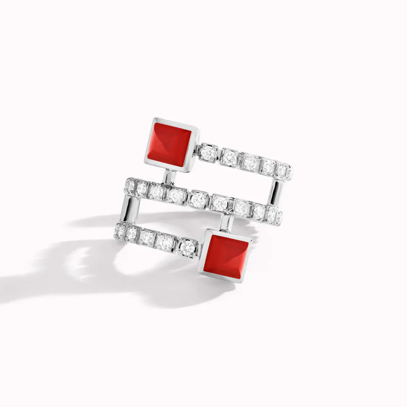 Cleo Lotus Twist Ear Cuff (Single L)