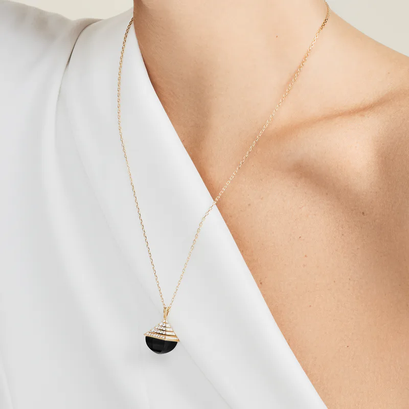 Cleo Rev Midi Diamond Pendant